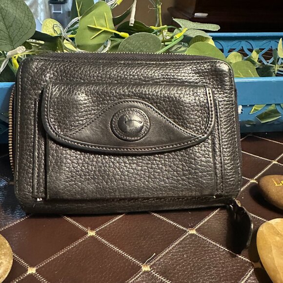 Vintage Dooney & Bourke Black Pebbled Leather Zip-Around Wallet w/ Ckbk Cover - Picture 1 of 8